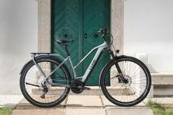 CUBE KATHMANDU HYBRID PRO 625 2022 - Monvelo.com