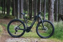 CUBE REACTION HYBRID RACE 625 2022 - Monvelo.com